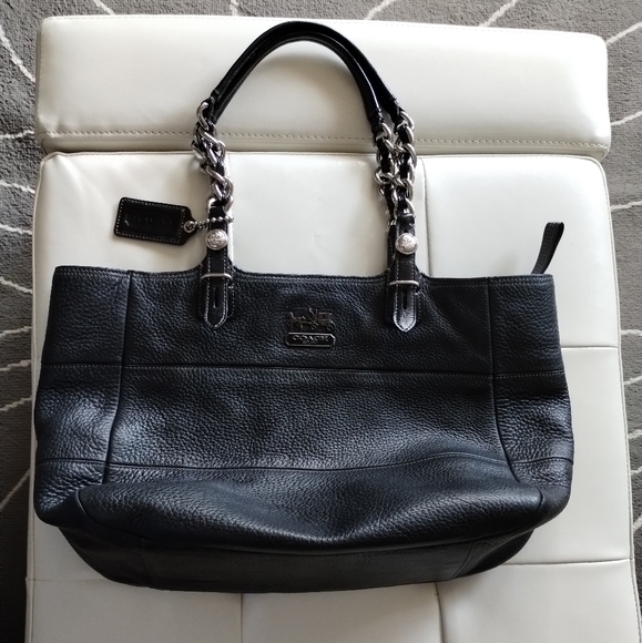 Coach Pebbled Leather Madison Tribeca East West Bag with Chain Strap Handles - Picture 4 of 16